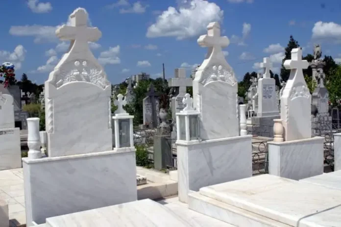 cimitir.jpg