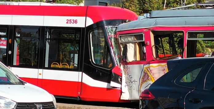 accident-lebada-2-tramvaie-1060x540