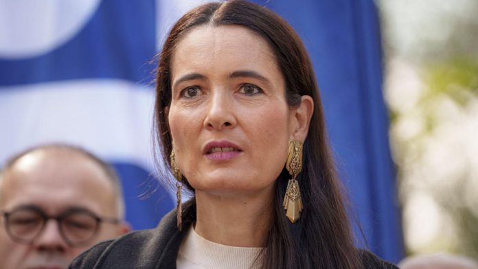 clotilde-armand-a-fost-condamnata-la-1-an-de-inchisoare-cu-amanarea-executarii-reactia-fostei-primarite-1097807