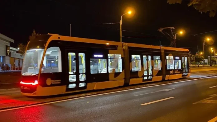 tramvai scurt